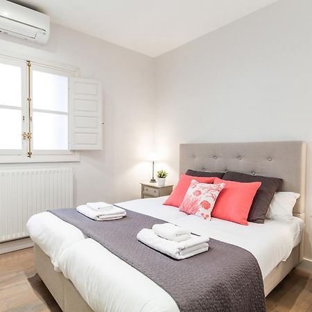 Ferienwohnung Pyr Select Plaza Santa Ana Madrid Exterior foto