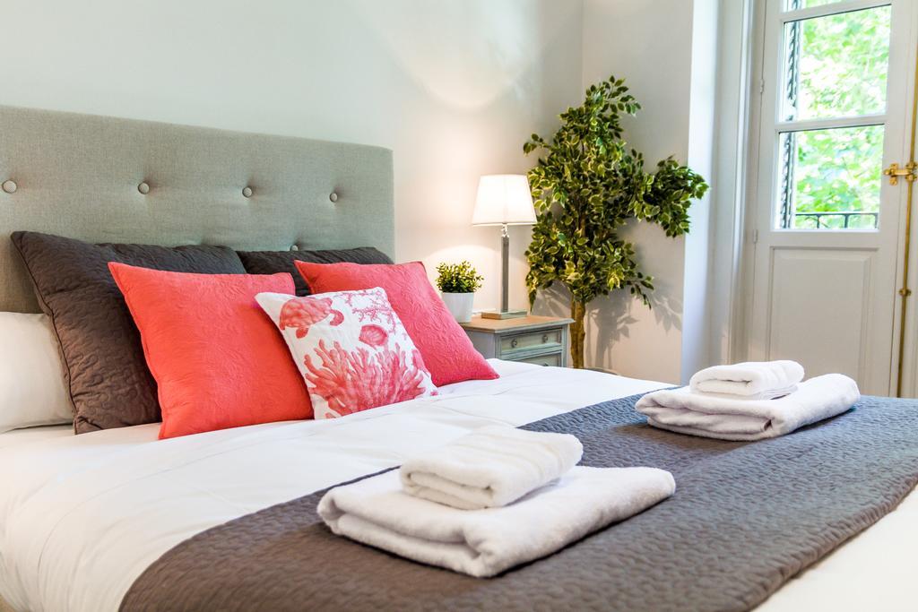 Ferienwohnung Pyr Select Plaza Santa Ana Madrid Exterior foto